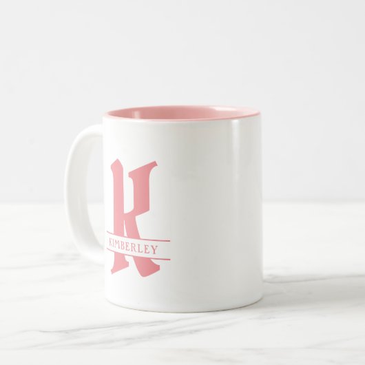Rosa Monogramm, geteilte Buchstabentypen Zweifarbige Tasse (Vorderseite Links)