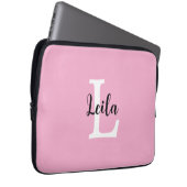 Rosa Monogramm-Name-Script personalisiertes Design Laptopschutzhülle (Vorne Rechts)