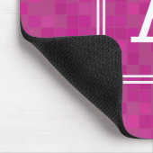 Rosa Mosaikpixel personalisiertes Monogramm Mousepad (Ecke)