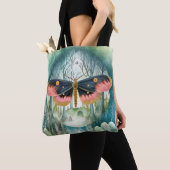 Rosa Moth Forest Night Tasche (Von Nahem)