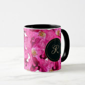 Rosa Muster der Blumenmohnblumen. Monogramm Tasse (VorderseiteRechts)