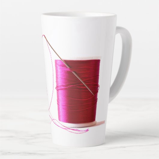 Rosa Nadel und Thread Latte Tasse (Rechte Ecke)