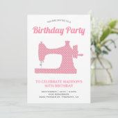 Rosa Nähmaschine Geburtstagsparty Einladung (Stehend Vorderseite)