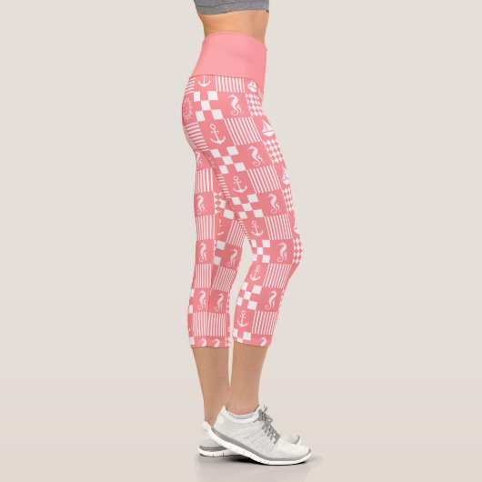 Rosa nautisches Patchwork-Muster Capri Leggings (Rechts)