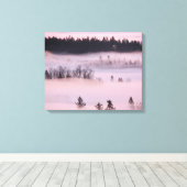Rosa Nebelblanket. Leinwanddruck (Insitu (Holzboden))