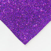 Rosa Neonmonogramm auf lila Glitzer Fleecedecke (Ecke)