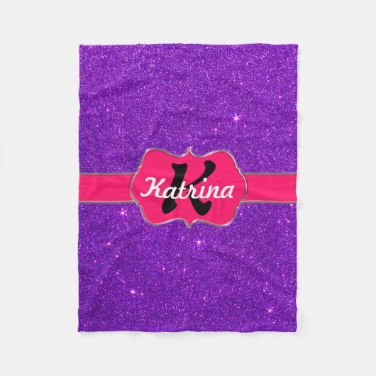 Rosa Neonmonogramm auf lila Glitzer Fleecedecke (Vorderseite)
