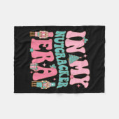 Rosa Nussknacker-Truppe in meiner Nussknackerzeit Fleecedecke (Vorderseite (Horizontal))