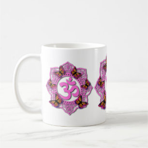 Rosa-Ochsenmandala-Design mit Monarchschmetterling Kaffeetasse