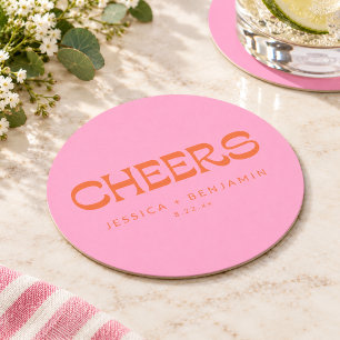 Rosa orange retro Prost Hochzeitsbar Cocktailstund Runder Pappuntersetzer