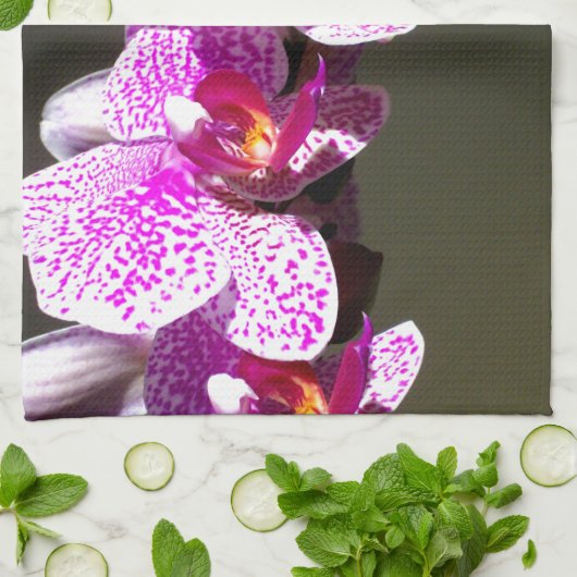 Rosa Orchideen Handtuch (Gefaltet)