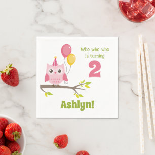 Rosa Party Owl, die 2 Tage Geburtstag dreht Serviette
