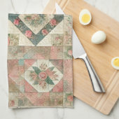Rosa Patchwork Quilt Rustikale Blumenmuster Geschirrtuch (Viertel Falte)