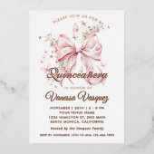 Rosa Perlen und Wildblumen Quinceañera Folieneinladung (Vorderseite)
