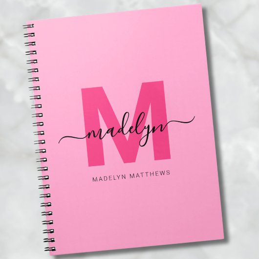 Rosa personalisiertes Initialen Monogramm Name Mäd Notizblock