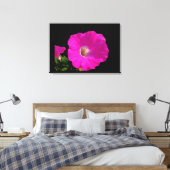 Rosa Petunia-Blume Leinwanddruck (Insitu (Schlafzimmer))