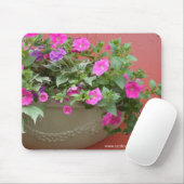 Rosa Petunie-Pflanzer Mousepad (Mit Mouse)