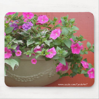 Rosa Petunie-Pflanzer Mousepad