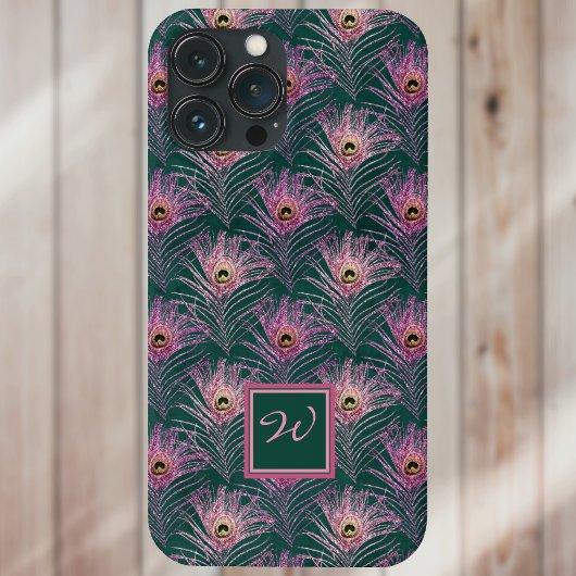 Rosa PfauenFedern und Monogramm auf Grün Case-Mate iPhone Hülle