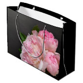 Rosa Pfennige auf dunklem Hintergrund Große Geschenktüte (Rückseite Schrägansicht)