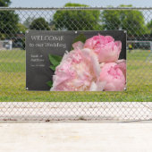 Rosa Pfingsteine auf dunkelgraue Hochzeit Banner (Insitu)