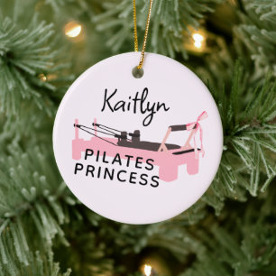 Rosa Pilates Prinzessin Reformer Keramik Ornament