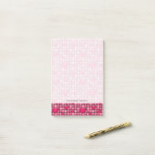 Rosa Pile mit Herz Post-it Klebezettel (Auf Schreibtisch)