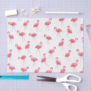 Rosa Plastik-Rasenflamingos Seidenpapier