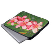 Rosa Plumerias Laptopschutzhülle (Vorne Knopf)