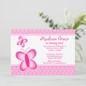 Rosa Polka Dot Butterfly Geburtstag Einladung (Stehend Vorderseite)