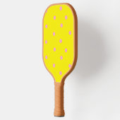 Rosa Polka-Punkte auf Gelb Pickleball Schläger (Links)