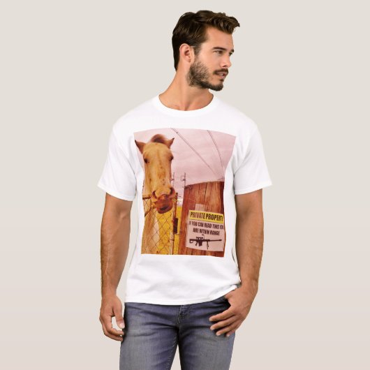 Rosa Privateigentümerpferd T-Shirt (Vorne ganz)