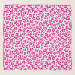 Rosa Pumpendruck auf benutzerdefiniertem Hintergru Schal<br><div class="desc">Niedliche Panther-Haut auf anpassbarem Hintergrund. Um den Hintergrund zu ändern,  klicken Sie bitte auf Design bearbeiten und dann auf Hintergrund. Skateboard mit Leopardenprint. Muster auch als Stoffe erhältlich.</div>