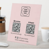 Rosa QR-Code | PayPal-Scan für das PayPal-Logo Sockelschild (In Situ)