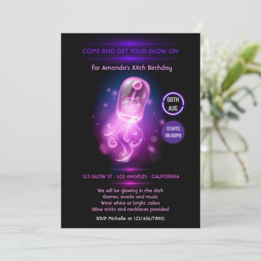 Rosa Qualle Glühen im dunklen Neon-Party Einladung (Stehend Vorderseite)