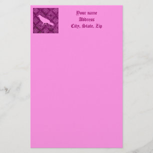 Rosa Rabe auf dem rosa und lila Damast Briefpapier