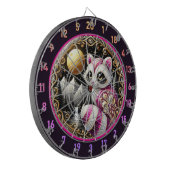 Rosa Raccoon leuchtet unter dem Goldenen Mond Dartscheibe (Vorderseite Links)