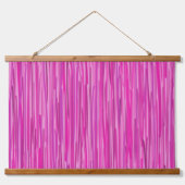 Rosa Rain Vertikale Strickkunst Wandteppich Mit Holzrahmen (Vorne)