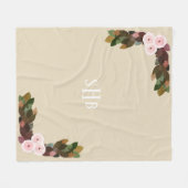 Rosa Ranunculus Blume und Foliage mit Initialen Fleecedecke (Vorderseite (Horizontal))