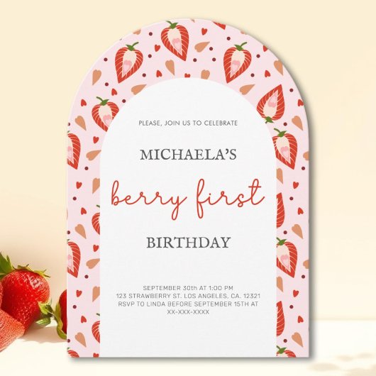 Rosa Red Berry First Birthday Arch Einladung