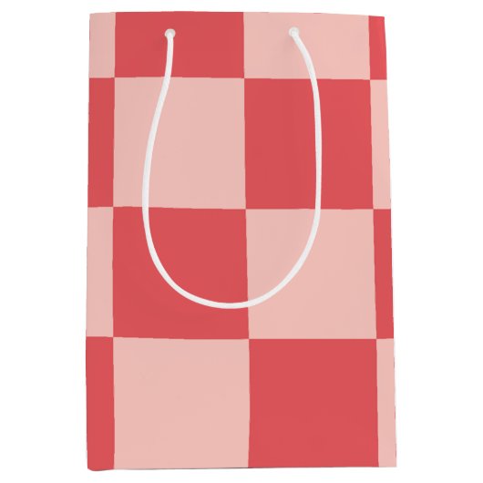 Rosa Red Checkered Gingham Pattern Mittlere Geschenktüte (Vorderseite)