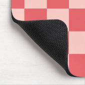 Rosa Red Checkered Gingham Pattern Mousepad (Ecke)