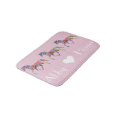 Rosa Regenbogenpferde Badematte (Schrägansicht)