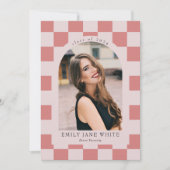 Rosa Retro Checkered Arch Classic Foto Abschluss Einladung (Vorderseite)