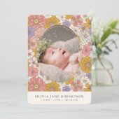 Rosa Retro Floral Girl Foto Geburtsankündigung Einladung (Stehend Vorderseite)