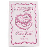 Rosa Retro Herz Coquette Cherry Cake Birthday Mittlere Geschenktüte (Vorderseite)