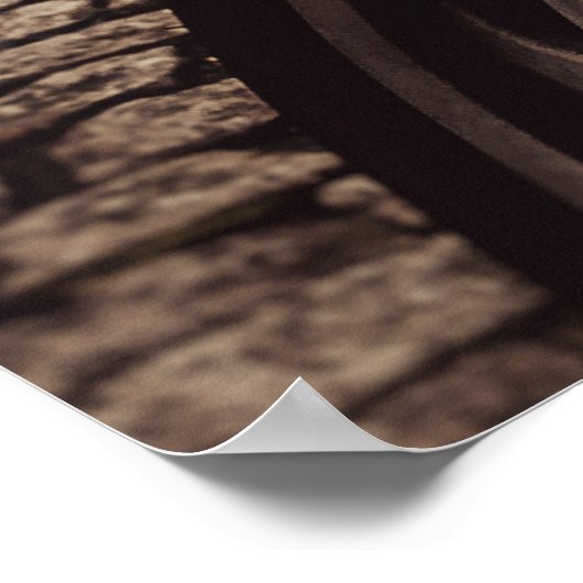 Rosa Roller parkt auf der Straße Poster (Ecke)