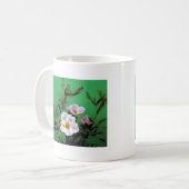 Rosa Rosa-Blume in grün, elegant Kaffeetasse (Vorderseite Links)