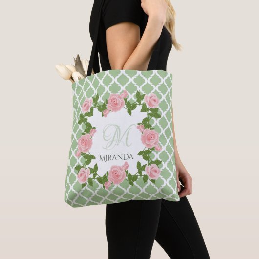Rosa Rosa-Monogramm mit nilgrünem Quatrefolie, mit Tasche (Von Nahem)