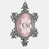 Rosa Rosa Rosa Elegante Lotus OM Schneeflocken Zinn-Ornament (Links)
